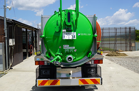 新型3トン吸引②