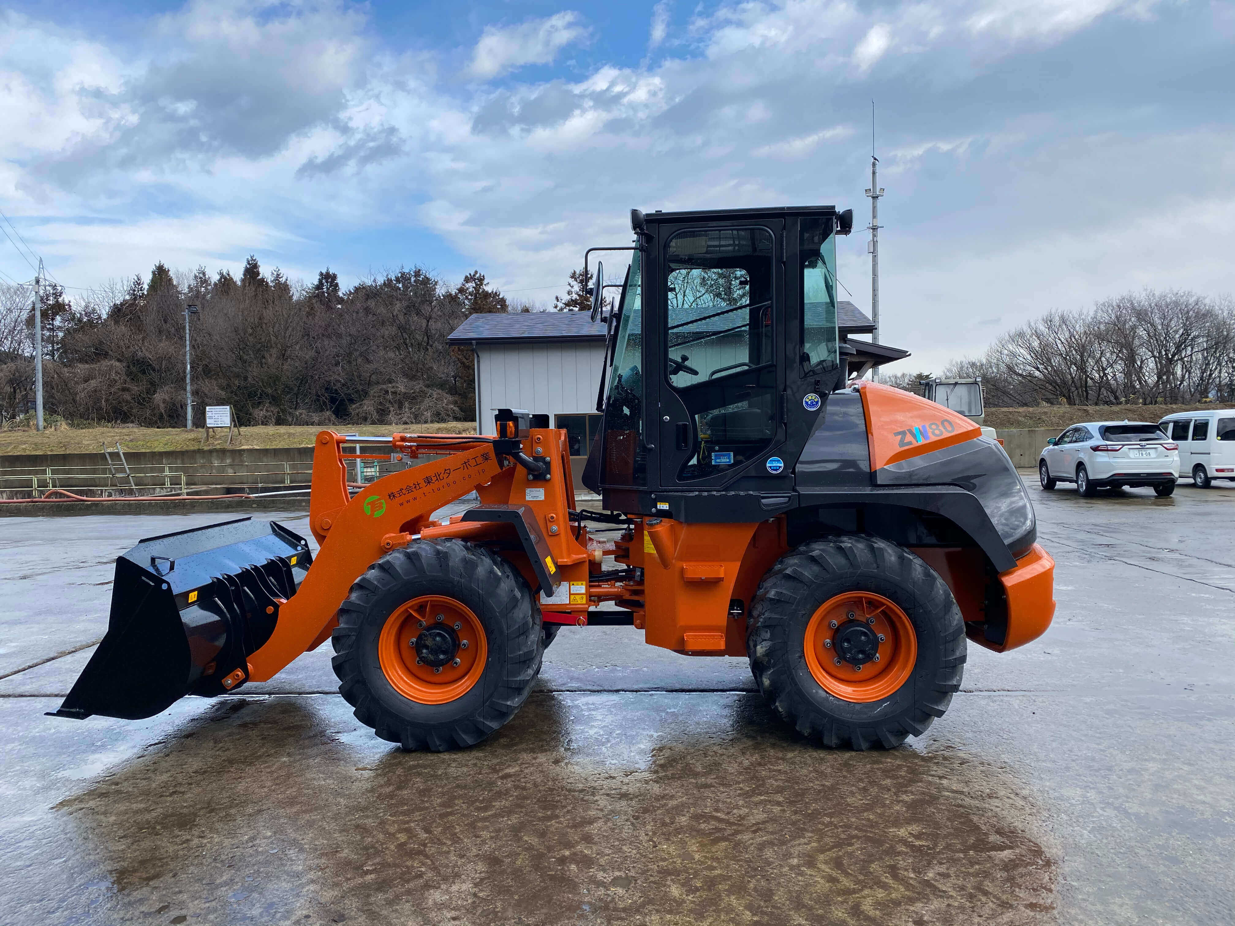 新型ホイールローダ